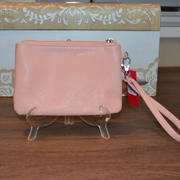 NWT Kelly & Katie Wristlet - Picture 2 of 8